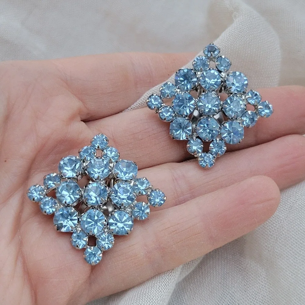 Vintage 1960s Sky Blue Rhinestone‎ Clip-On Earrings MCM Statement
